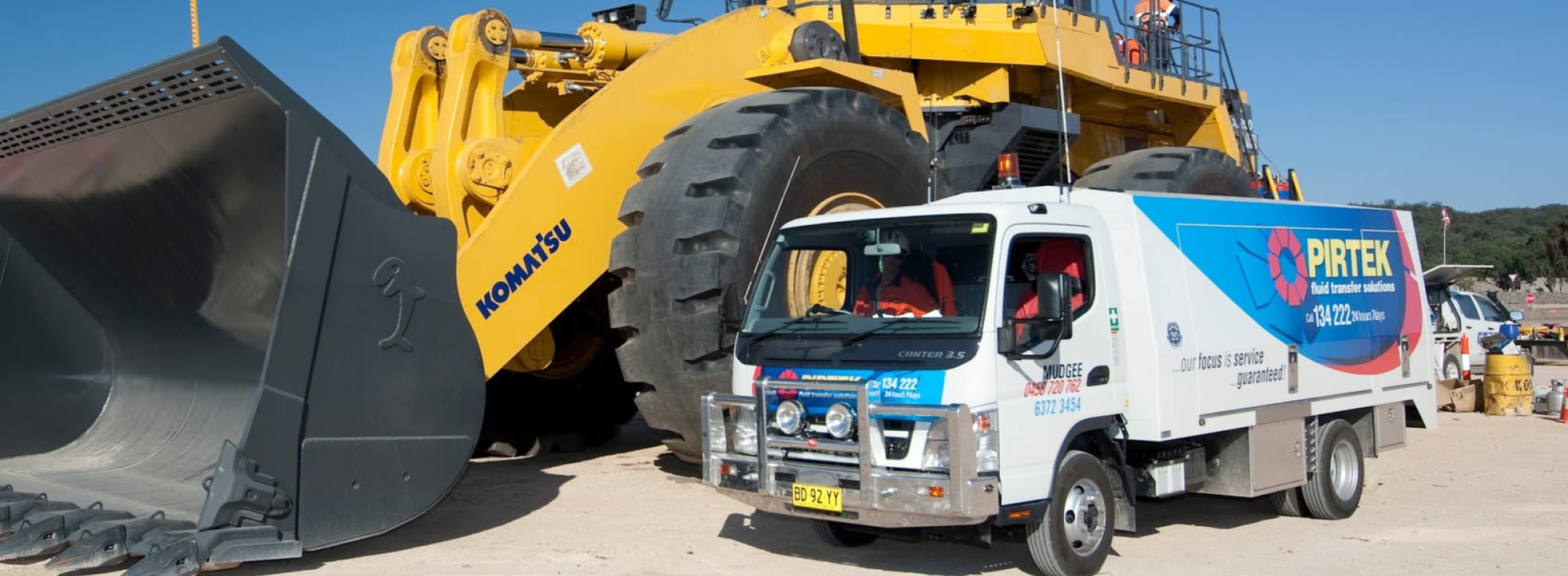 Maintenance excavator